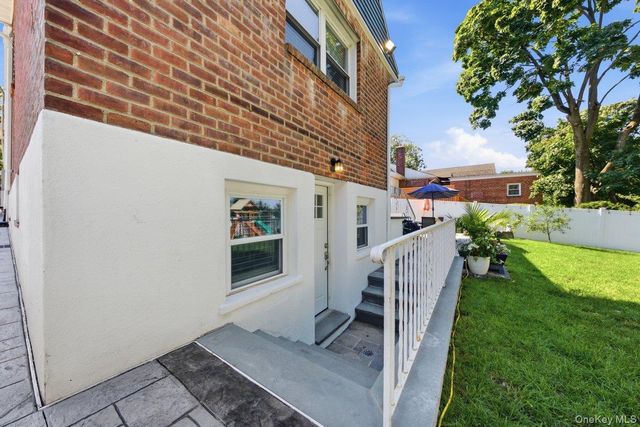 197 Saint Johns Avenue, Yonkers, NY 10704