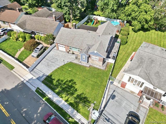 197 Saint Johns Avenue, Yonkers, NY 10704