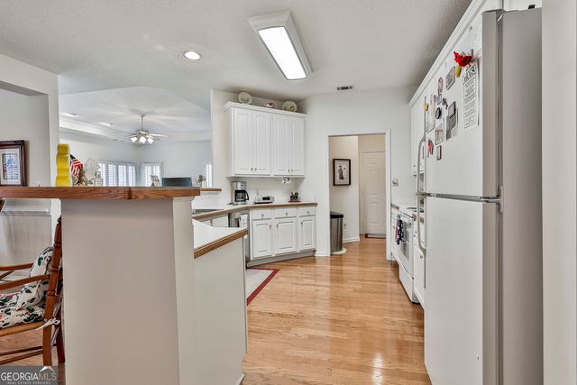 140 Biltmore Drive, Fayetteville, GA 30214