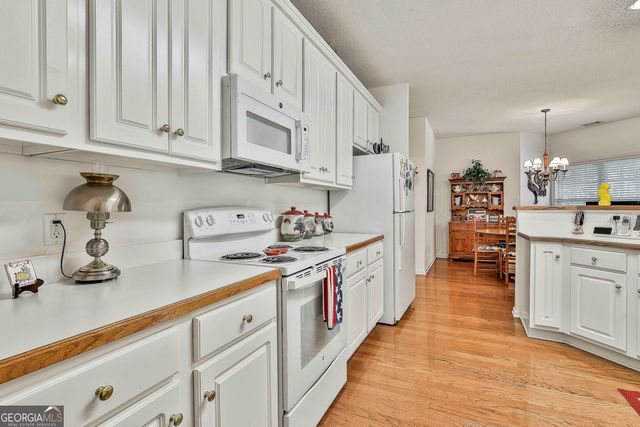 140 Biltmore Drive, Fayetteville, GA 30214