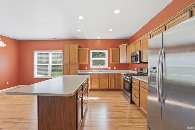 1524 Colfax Court, Fort Wayne, IN 46815