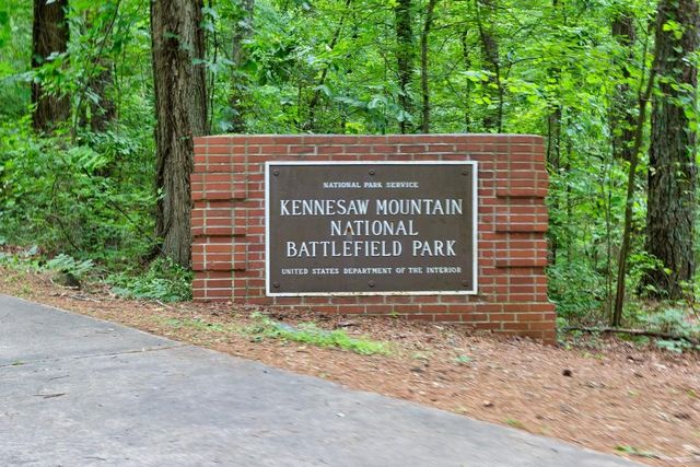 5635 Meadowstone Walk, Kennesaw, GA 30152