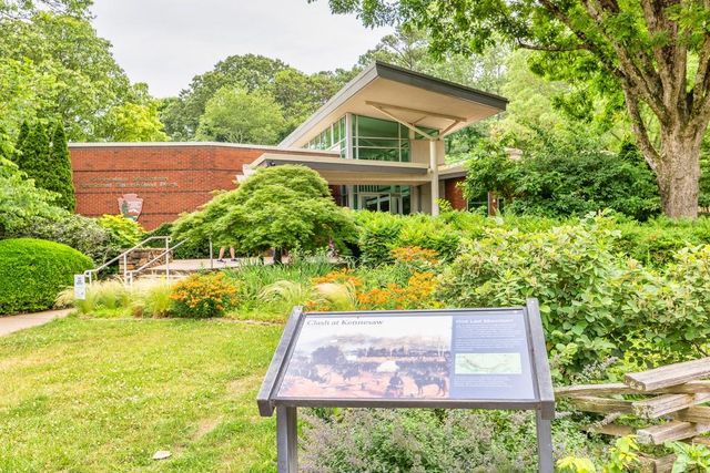 5635 Meadowstone Walk, Kennesaw, GA 30152