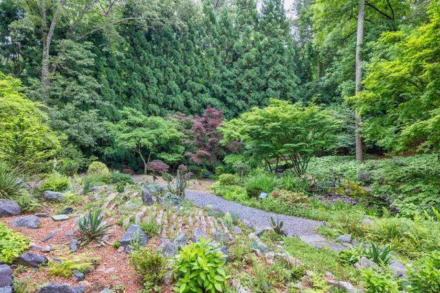 5635 Meadowstone Walk, Kennesaw, GA 30152