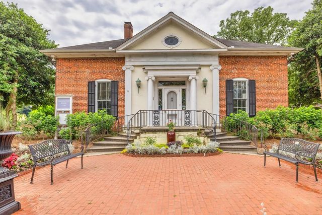 5635 Meadowstone Walk, Kennesaw, GA 30152
