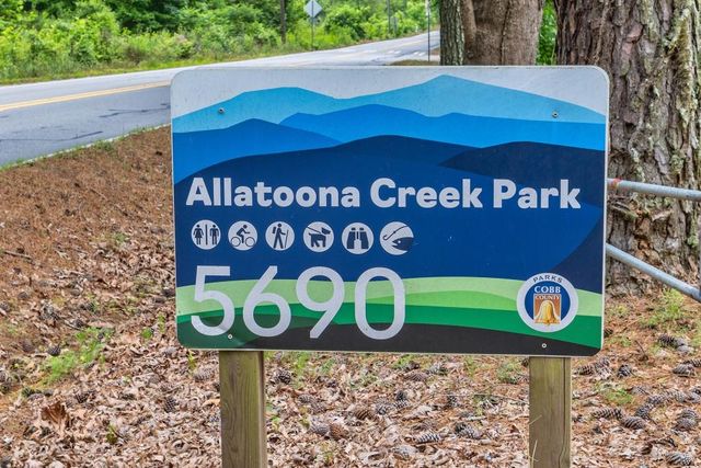 5635 Meadowstone Walk, Kennesaw, GA 30152