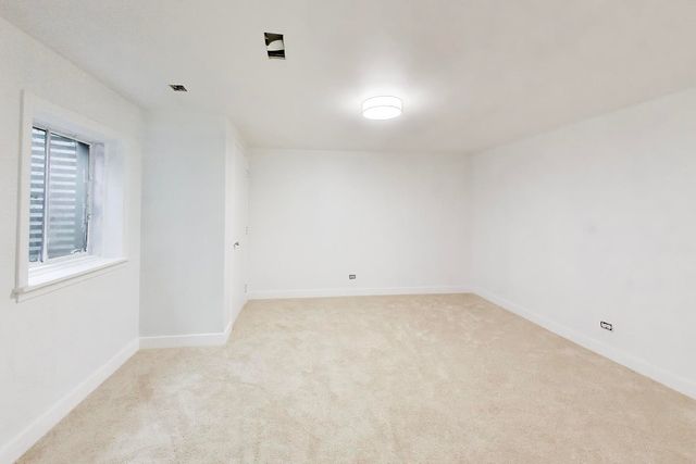 8S510 Oxford Lane, Naperville, IL 60565