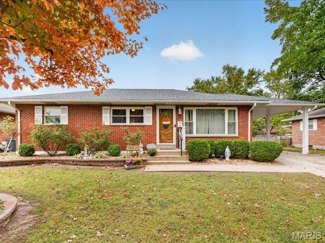 42 Villa Drive, Granite City, IL 62040