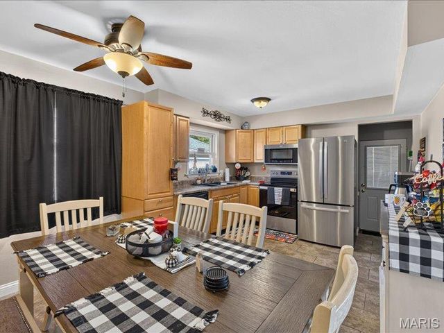 42 Villa Drive, Granite City, IL 62040