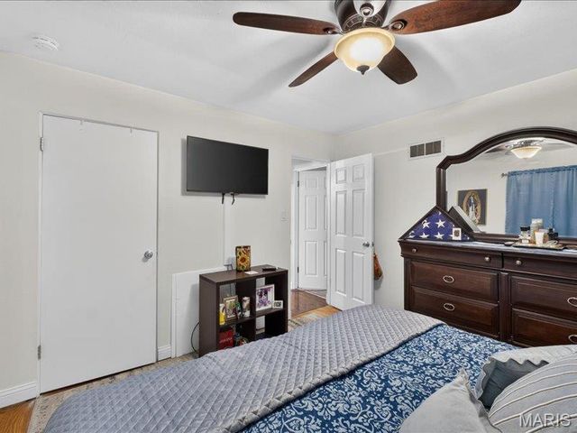 42 Villa Drive, Granite City, IL 62040