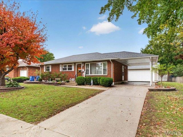 42 Villa Drive, Granite City, IL 62040