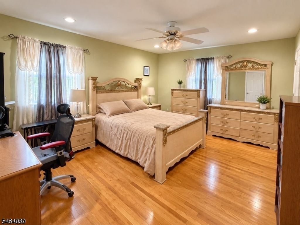 115 Crampton Ave, Woodbridge Twp., NJ 07095 — photo 5