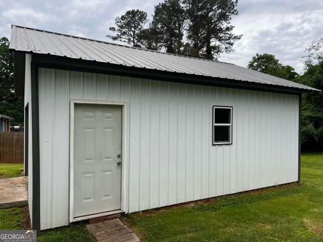 95 Fairlawn Drive, Carrollton, GA 30117
