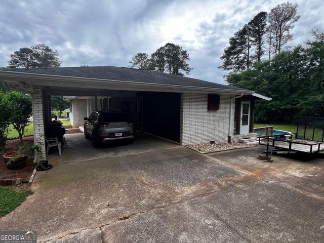 95 Fairlawn Drive, Carrollton, GA 30117