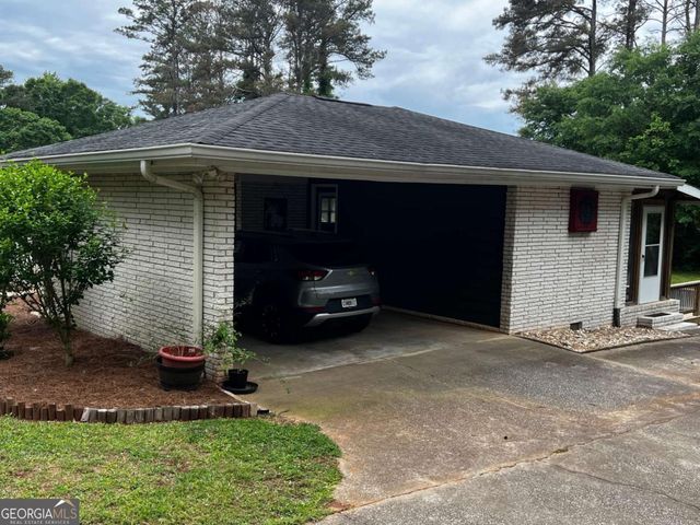 95 Fairlawn Drive, Carrollton, GA 30117