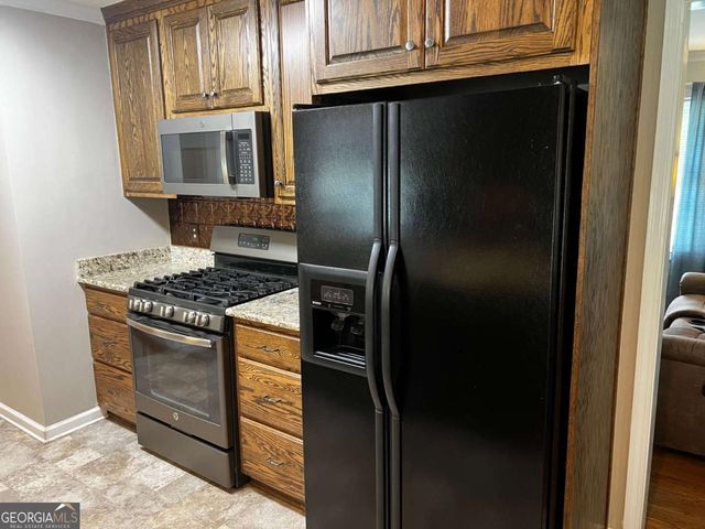95 Fairlawn Drive, Carrollton, GA 30117