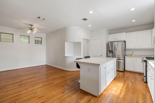 650 Westcross Street 42, Houston, TX 77018