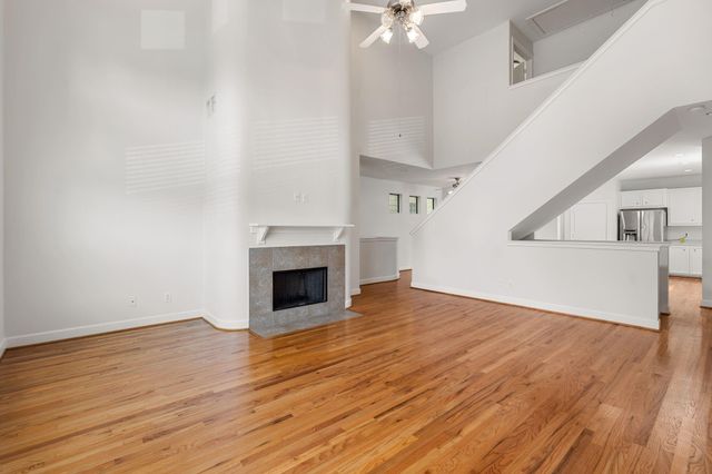 650 Westcross Street 42, Houston, TX 77018