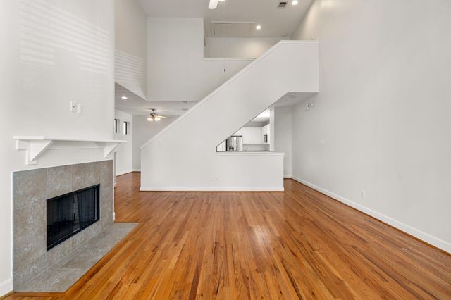 650 Westcross Street 42, Houston, TX 77018