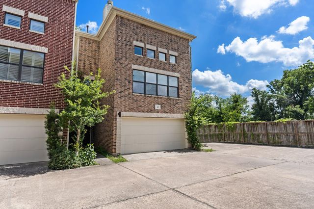 650 Westcross Street 42, Houston, TX 77018