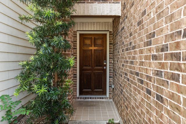 650 Westcross Street 42, Houston, TX 77018