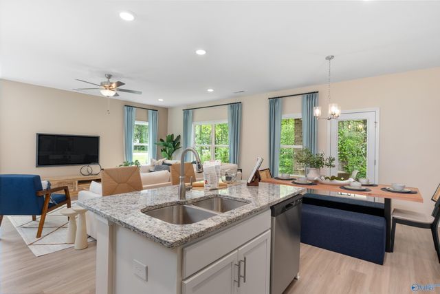 1715 Stampede Circle SE, Huntsville, AL 35803