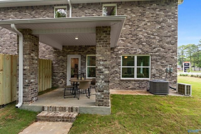 1715 Stampede Circle SE, Huntsville, AL 35803