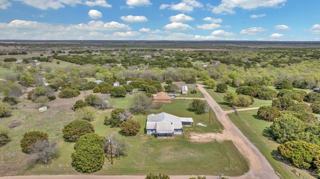 105 County Road 3590, China Spring, TX 76633