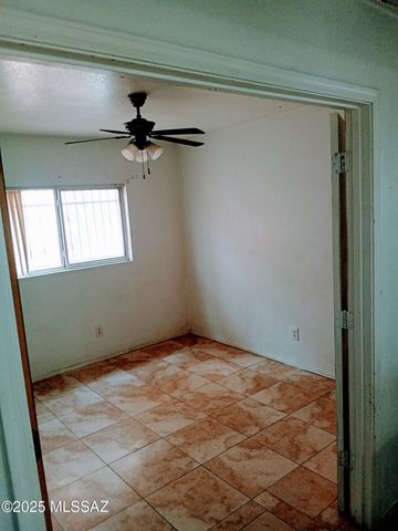 7363 S Bolingbroke Avenue, Tucson, AZ 85746