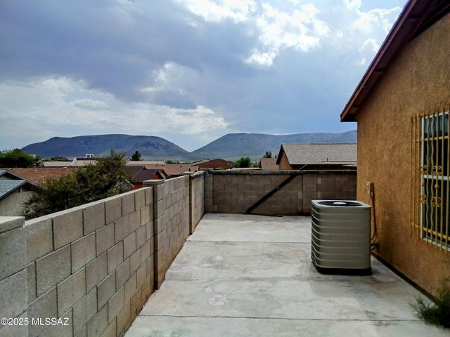 7363 S Bolingbroke Avenue, Tucson, AZ 85746