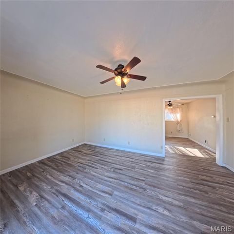 6106 Warren Drive, Belleville, IL 62223