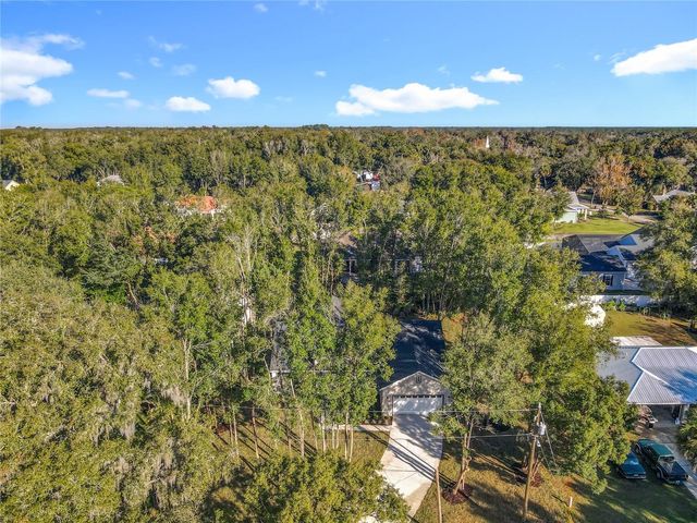 226 W PENNSYLVANIA AVENUE, Lake Helen, FL 32744