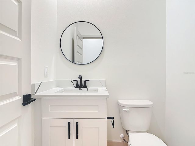 226 W PENNSYLVANIA AVENUE, Lake Helen, FL 32744