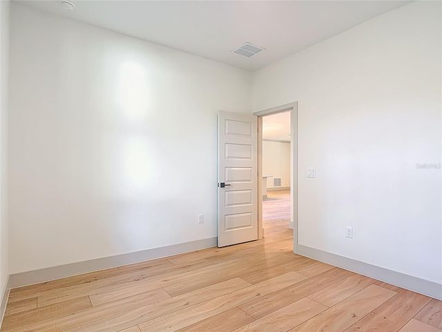 226 W PENNSYLVANIA AVENUE, Lake Helen, FL 32744