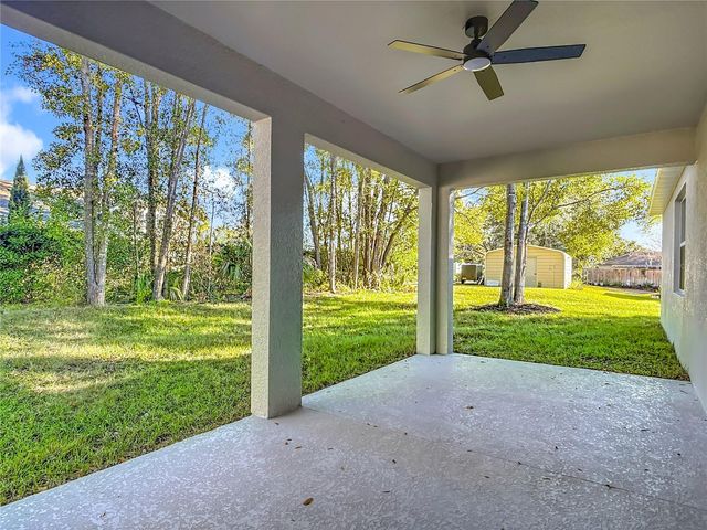 226 W PENNSYLVANIA AVENUE, Lake Helen, FL 32744