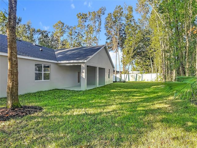 226 W PENNSYLVANIA AVENUE, Lake Helen, FL 32744