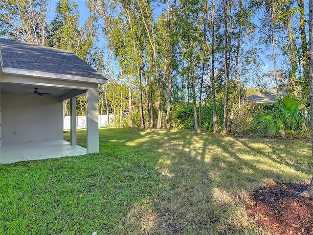 226 W PENNSYLVANIA AVENUE, Lake Helen, FL 32744