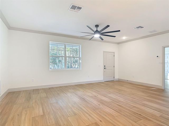 226 W PENNSYLVANIA AVENUE, Lake Helen, FL 32744