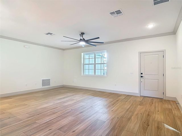 226 W PENNSYLVANIA AVENUE, Lake Helen, FL 32744