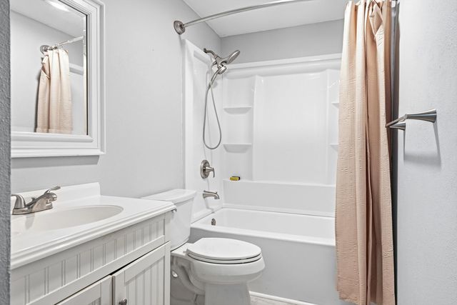 501 Bean Hill Rd Unit 16, Northfield, NH 03276