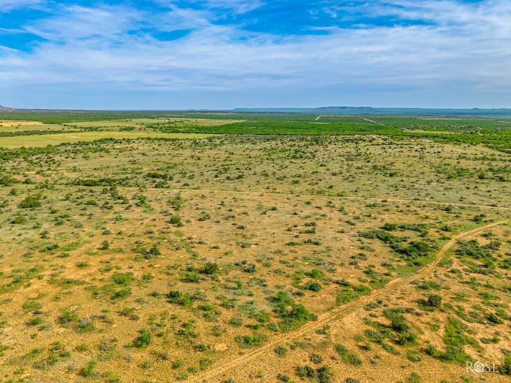 Image 24 of property listing at 13065 Tx-158, Robert Lee, TX 76945