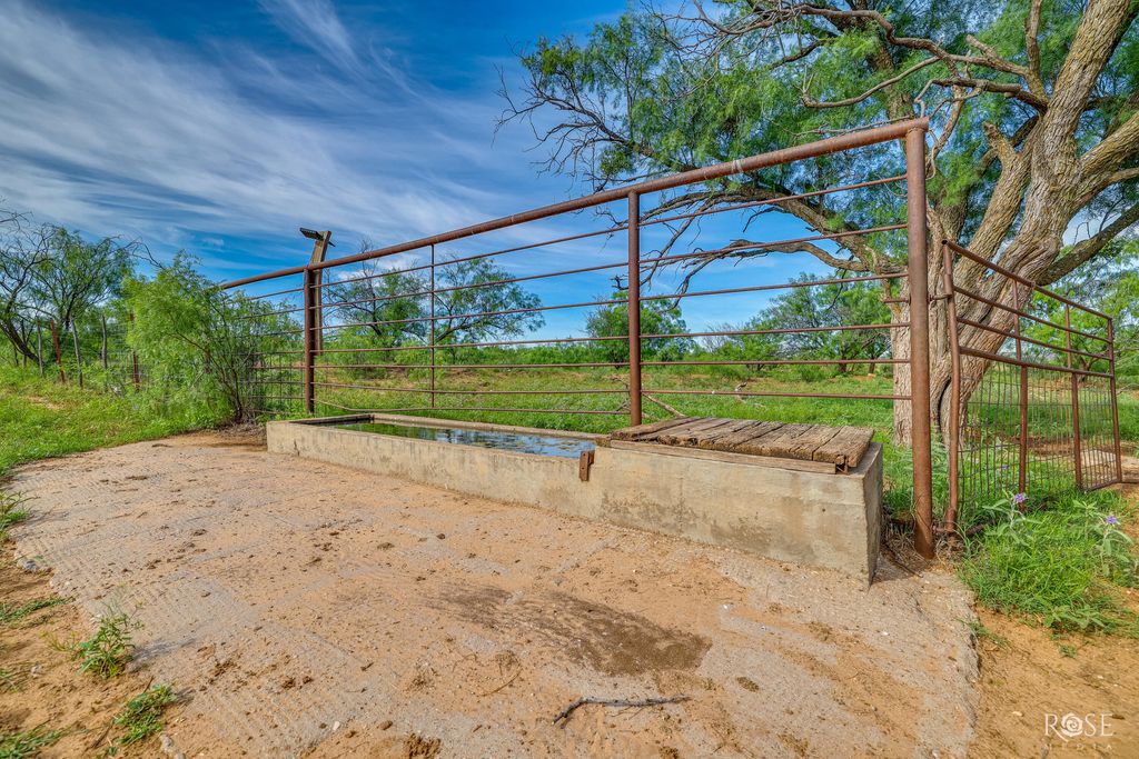 Image 44 of property listing at 13065 Tx-158, Robert Lee, TX 76945