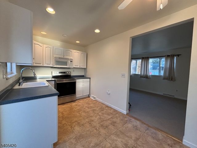 4 Spruce Dr, Green Twp., NJ 07821