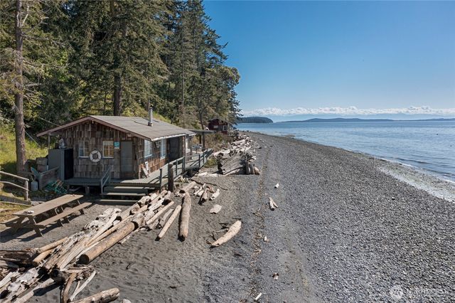 230 Gem Farm Lane, Lopez Island, WA 98261