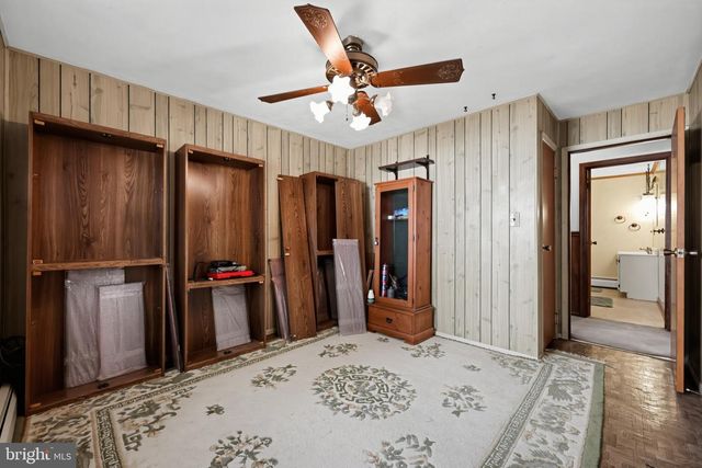 9 SCARLET AVE, Aston, PA 19014