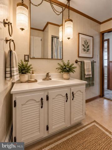 9 SCARLET AVE, Aston, PA 19014