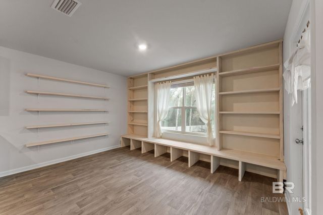 32817 N Pickens Avenue, Lillian, AL 36549