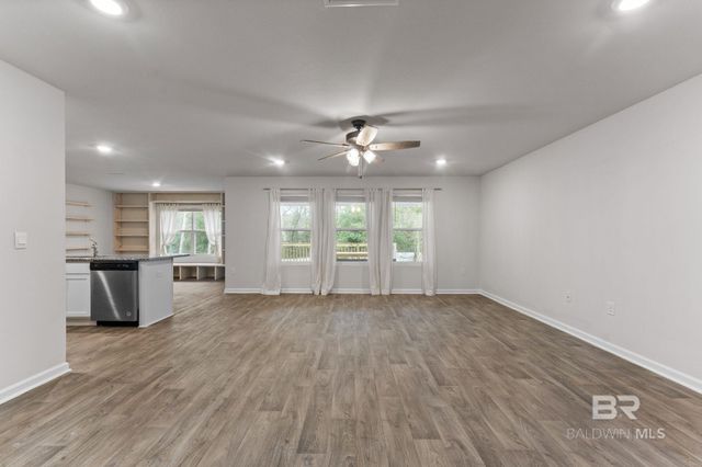 32817 N Pickens Avenue, Lillian, AL 36549