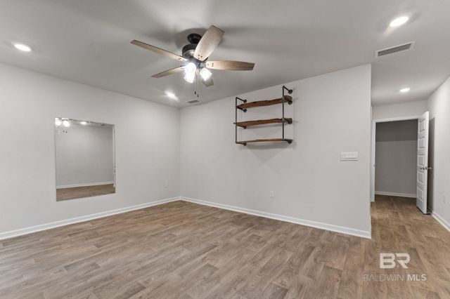 32817 N Pickens Avenue, Lillian, AL 36549