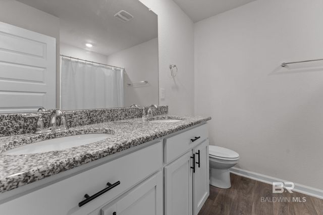 32817 N Pickens Avenue, Lillian, AL 36549